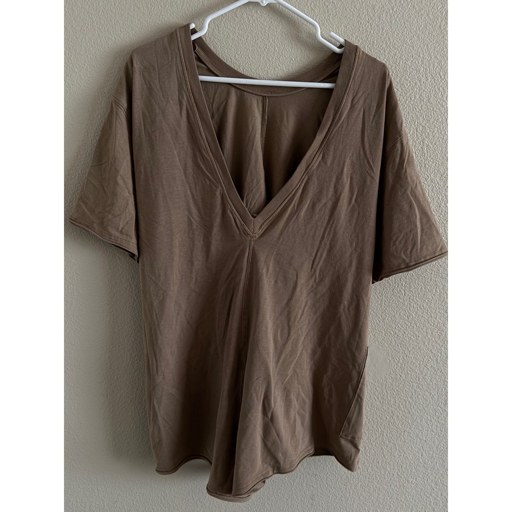Free People Movement Hot Shot Reversible Tee Mocha Latte Brown OB1960599 Size M - Picture 3 of 4
